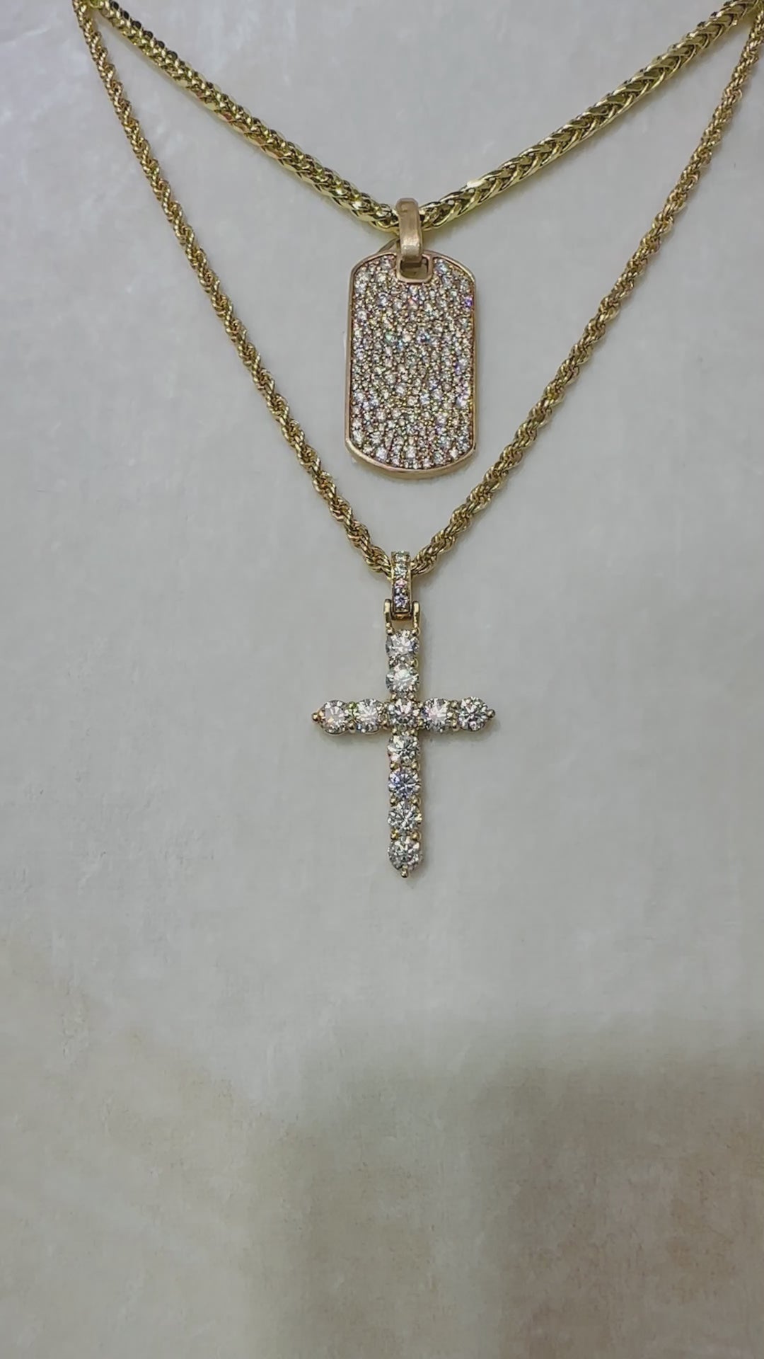 Avant Diamond Cross