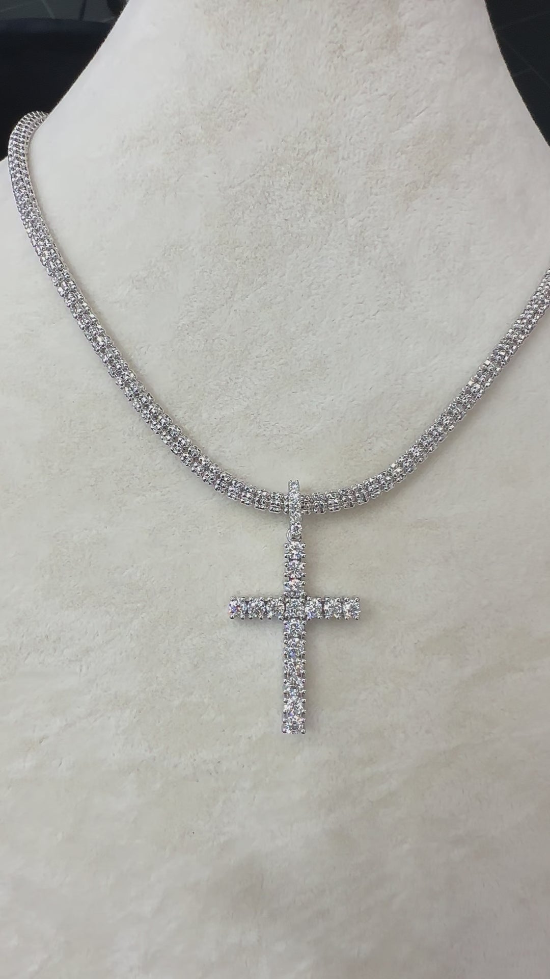 Timeless Diamond Cross 2.46 carats